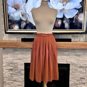 🌟3 for $25🌟 Knee length dusty rose pleated skirt